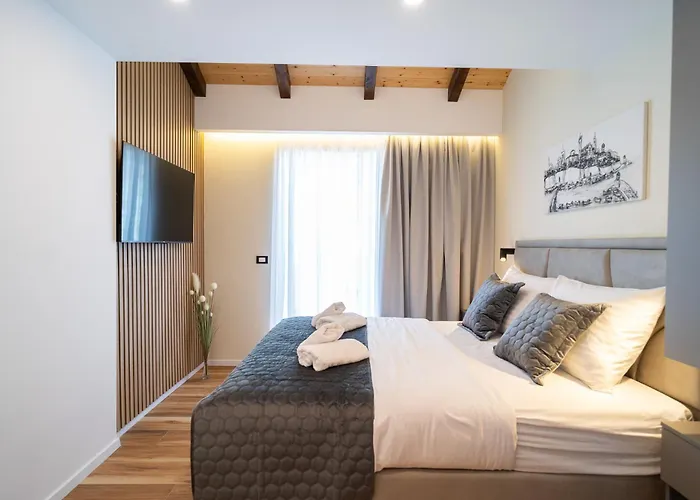 Seafront Sunset Studio&rooms Apartment *