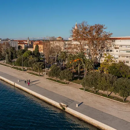 Seafront Sunset Studio&rooms *