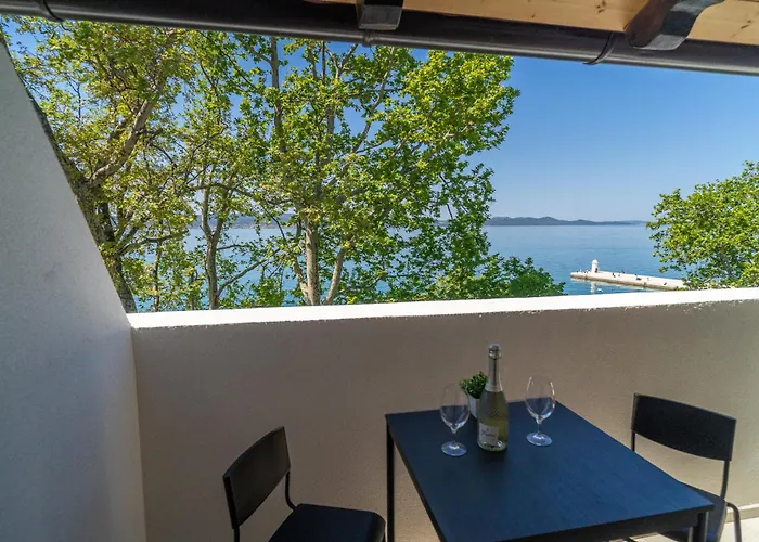 Διαμέρισμα Seafront Sunset Studio&rooms