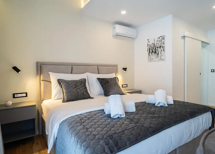 Seafront Sunset Studio&rooms * Задар